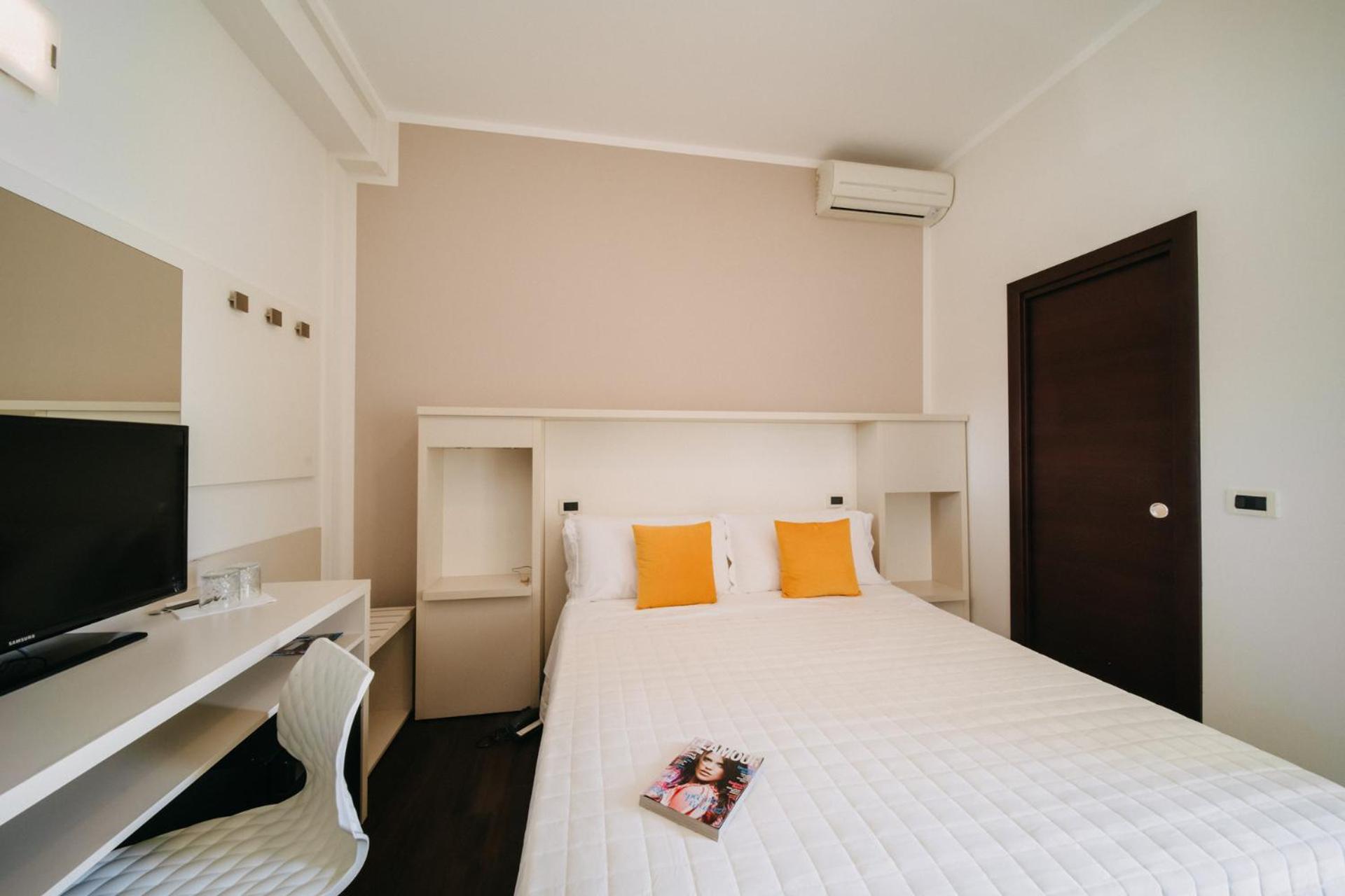 Hotel Lalla Beauty & Relax Cesenatico Exterior foto