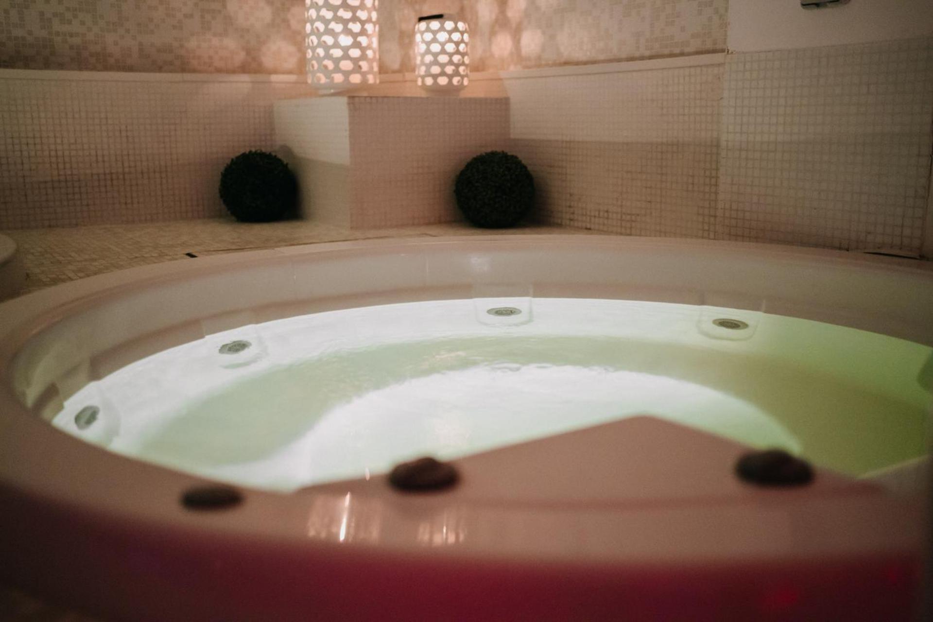 Hotel Lalla Beauty & Relax Cesenatico Exterior foto